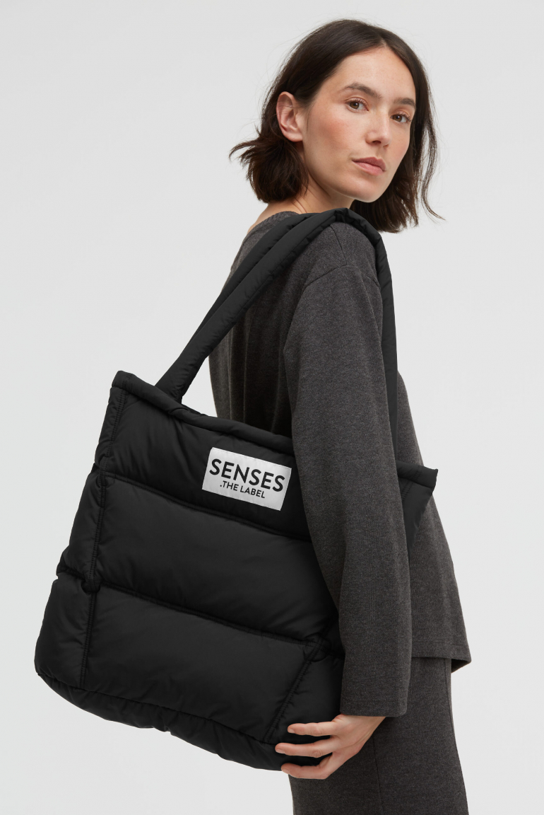 Puffer Bag AL:VA mit Zipper black