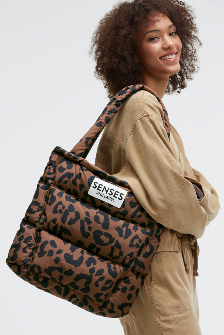 Puffer Bag AL:VA mit Zipper leo brown