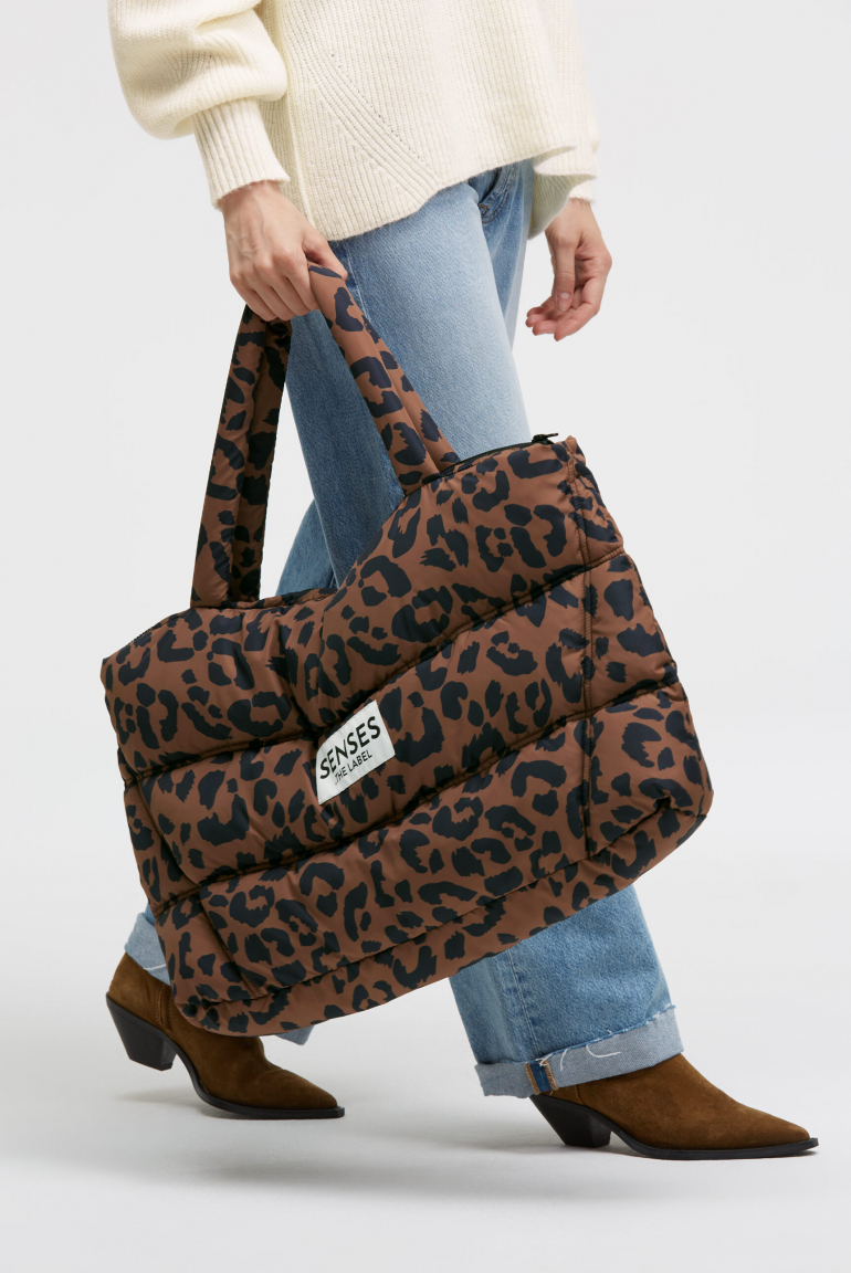 Puffer Weekender Bag AMO:RA leo brown