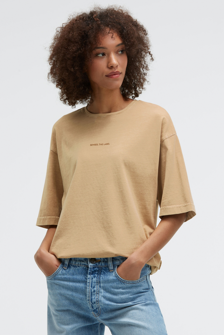 T-Shirt TEC:LA Oversized mit gewaschener Optik light cognac