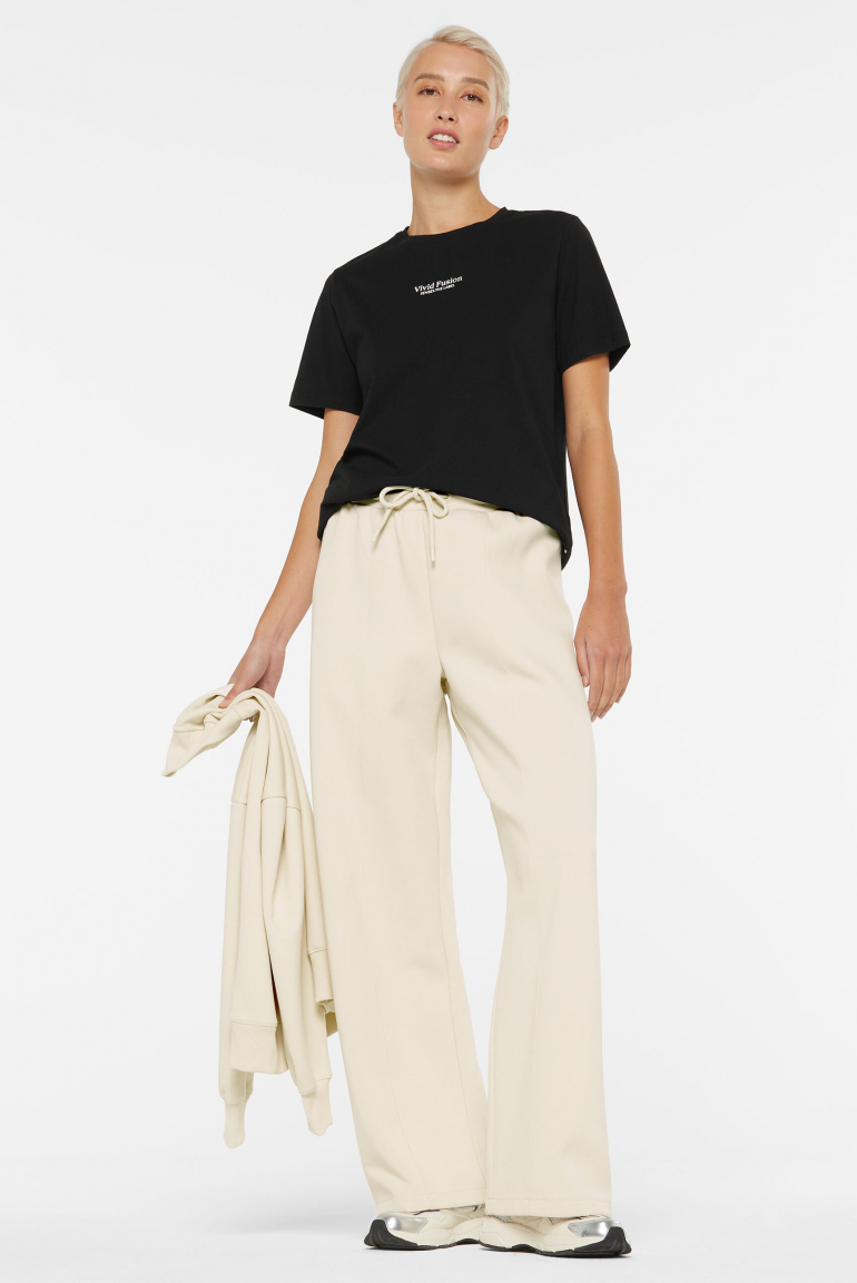 T-Shirt TU:LIP mit dezentem Label Print black