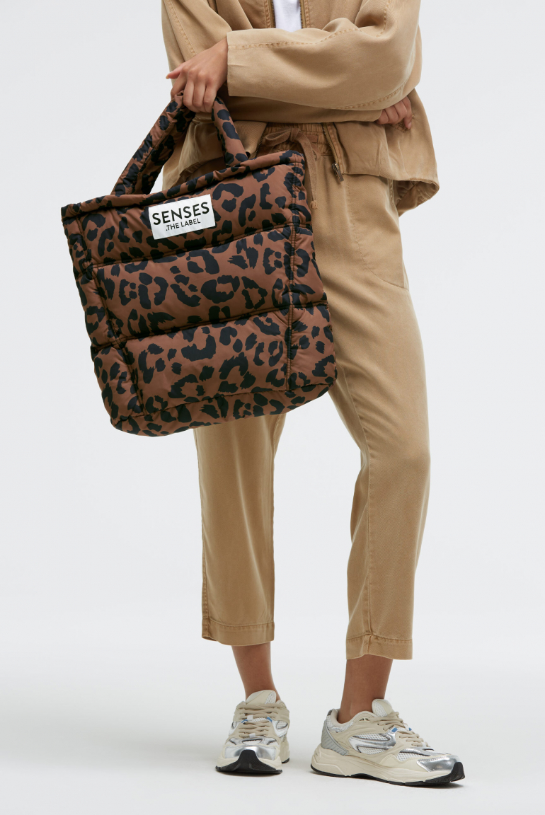 Puffer Bag AL:VA mit Zipper leo brown