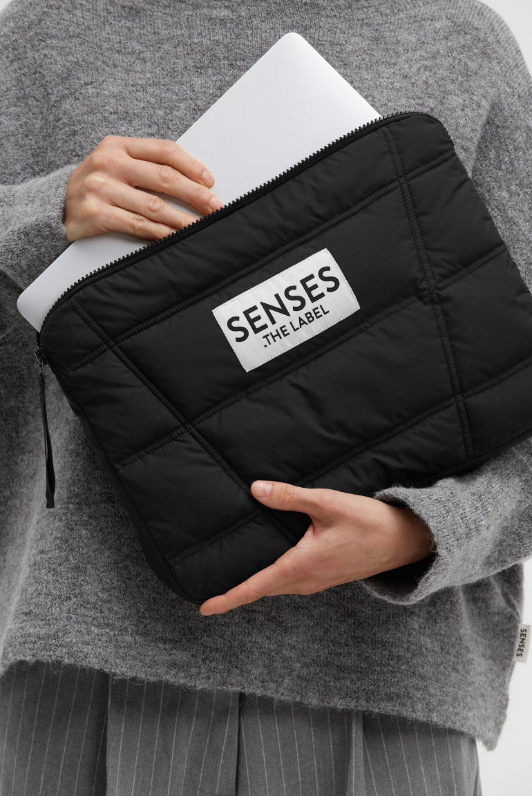 Puffer Tablet Case AM:AL black