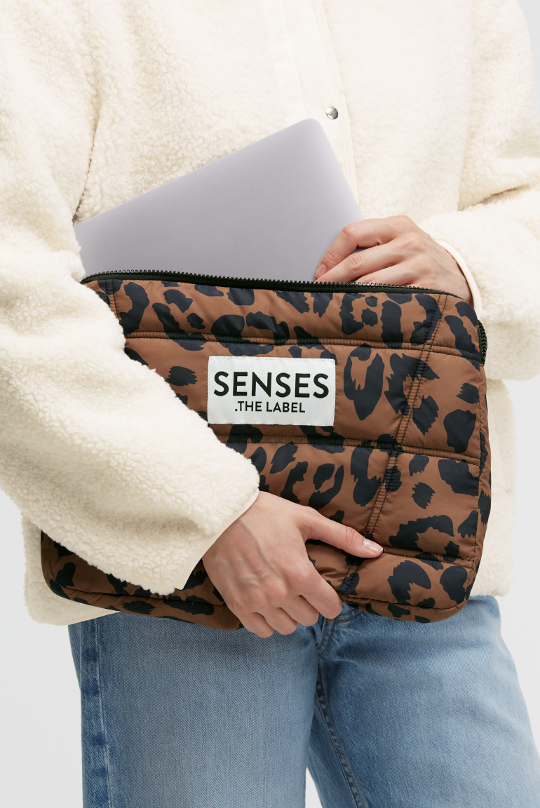 Puffer Tablet Case AM:AL leo brown