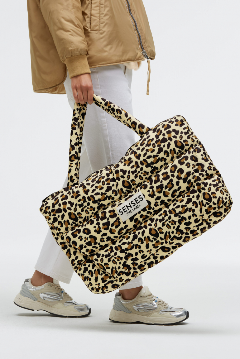 Puffer Weekender Bag AMO:RA leo