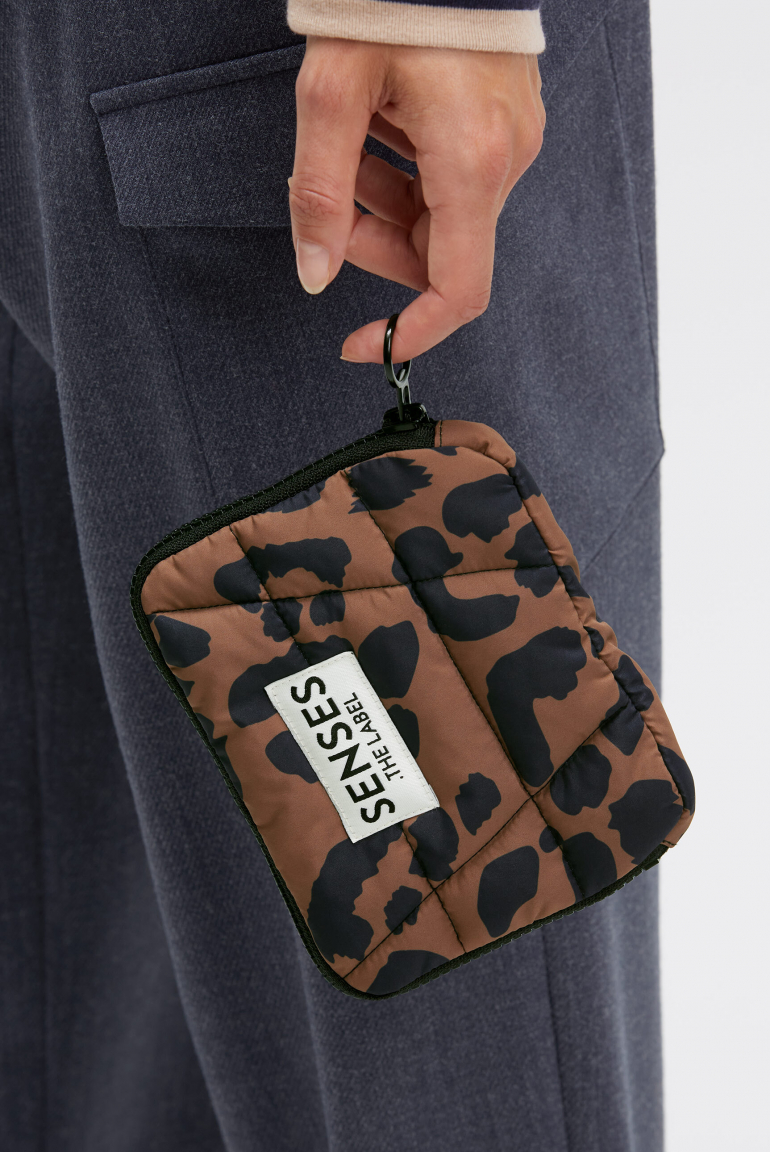 Small Puffer Purse AN:EA leo brown