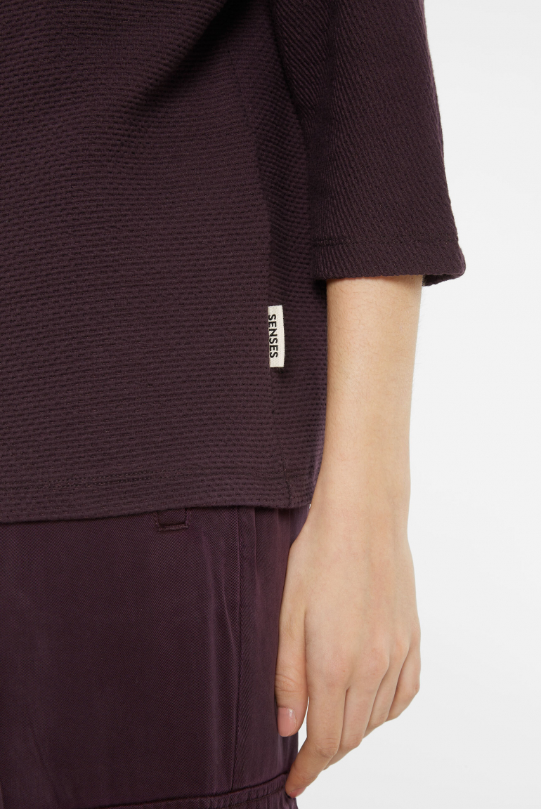 Strukturiertes Shirt mit Stehkragen deep plum