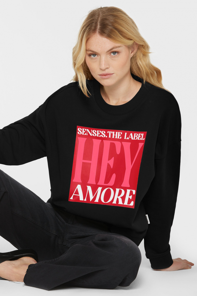 Sweatshirt SU:RI mit Print Artwork black print