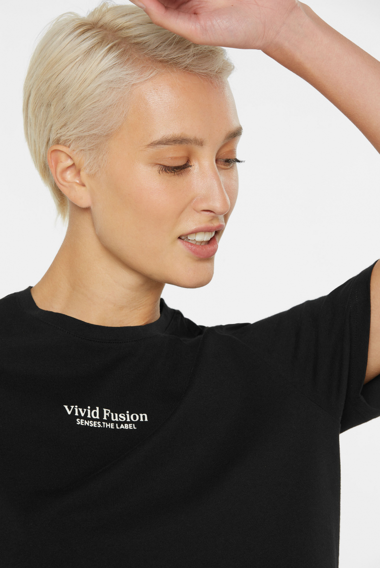 T-Shirt TU:LIP mit dezentem Label Print black