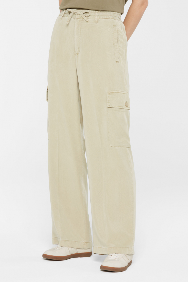 Fließende Cargohose PE:RTH mit weitem Bein