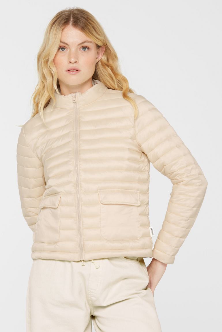 Leichte Steppjacke OVI:NE mit aufgesetzten Klappentaschen