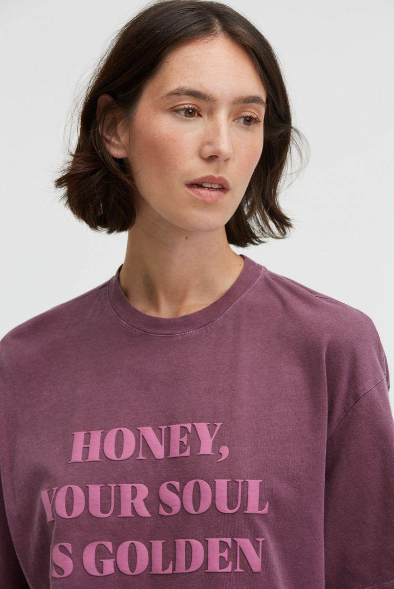 T-Shirt TE:CLA Oversized mit Wording Print