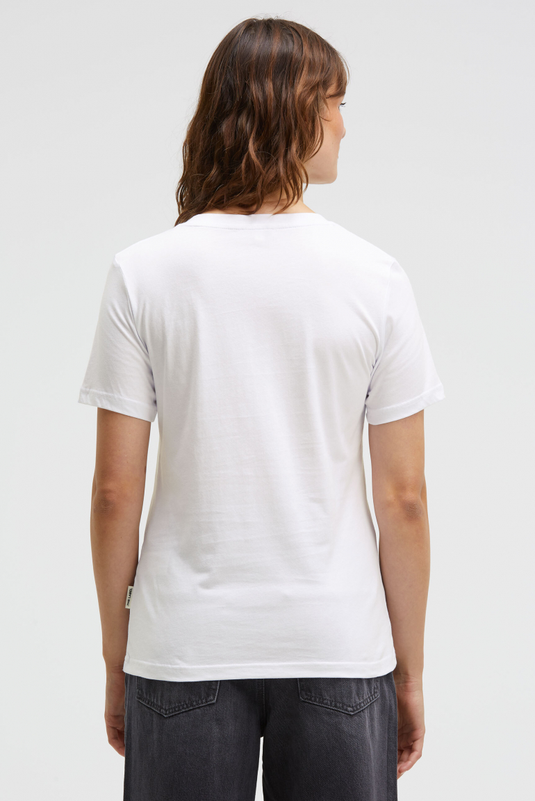 Basic T-Shirt TA:VI mit V-Ausschnitt