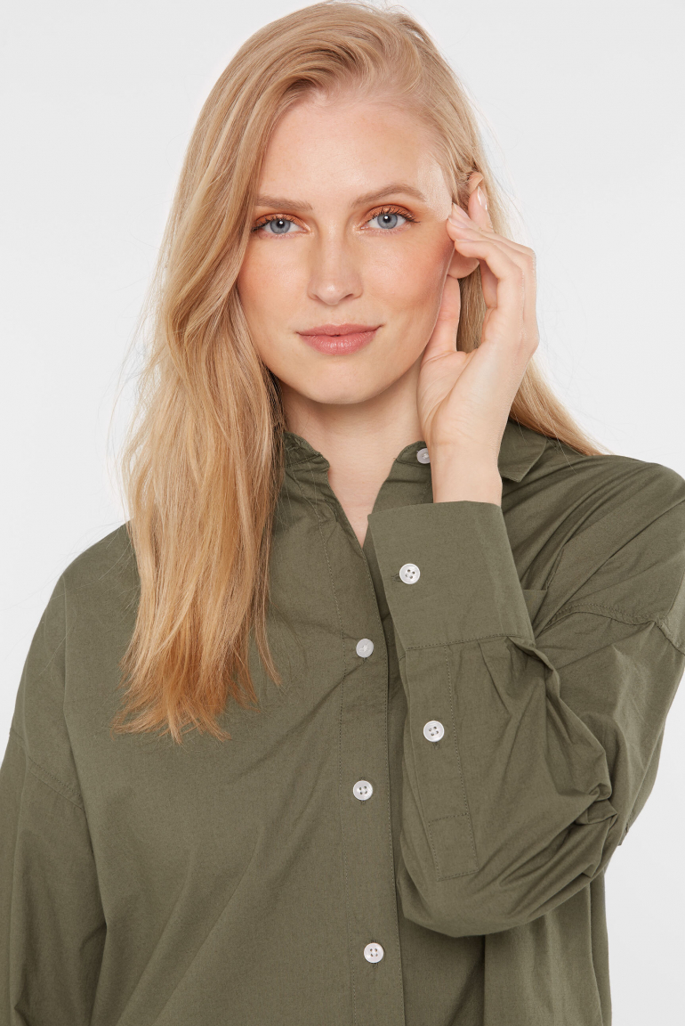 Langarmbluse BER:RY aus Popeline im Boxy Fit