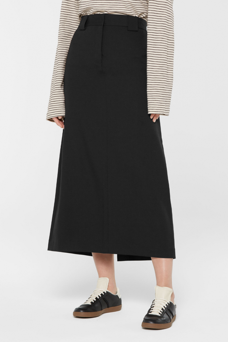 Schmal geschnittener Maxirock FRE:YA mit Anzug-Details