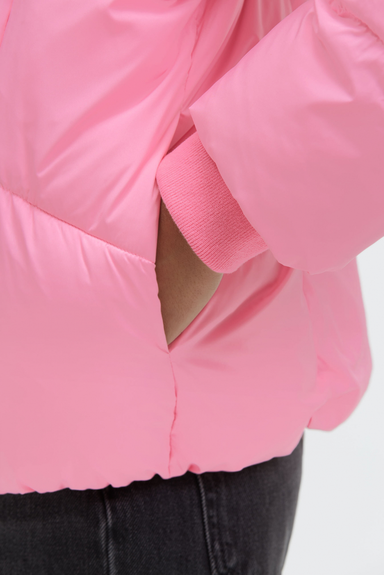 Kurze Steppjacke ON:ION mit Stehkragen