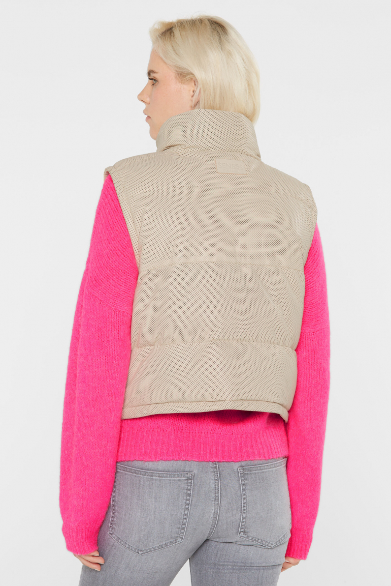 Steppweste OTTA:WA aus perforiertem Leder