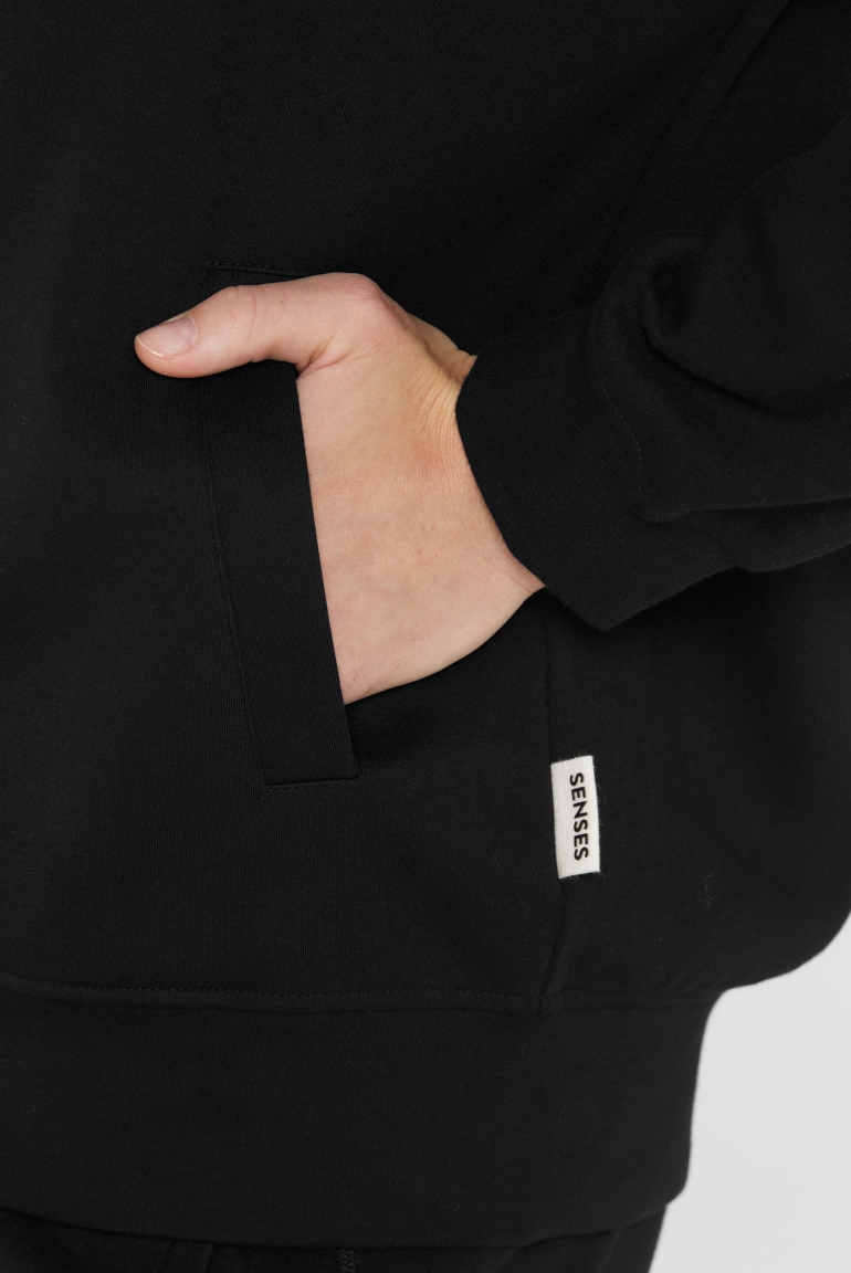 Sweatjacke SIE:NA mit Kapuze