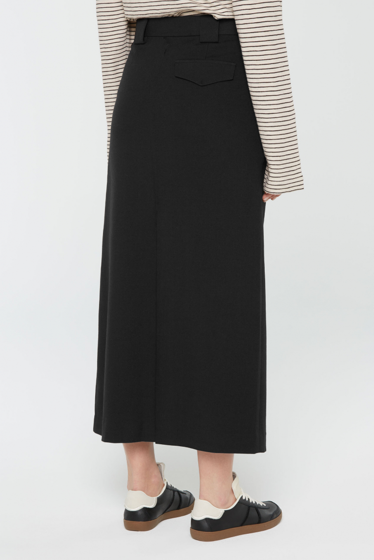 Schmal geschnittener Maxirock FRE:YA mit Anzug-Details