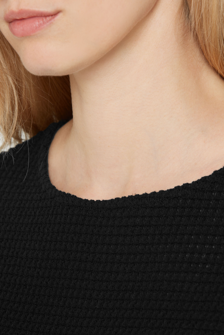 Strukturiertes Kurzarm-Shirt KAR:LA Loose Knit