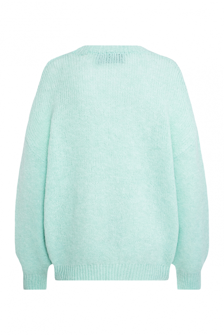 Flauschiger Pullover KAMI:LE mit Rundhalsausschnitt