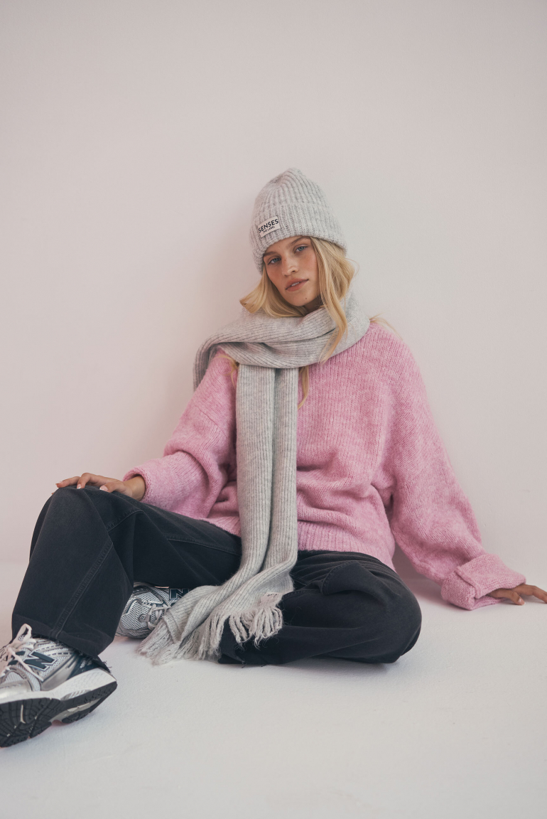 Melierter Pullover KO:BE mit weiten Ärmeln